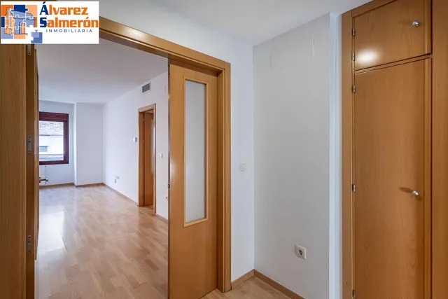 Ático dúplex junto Alhamar con 2 garajes y 2 trasteros — 22