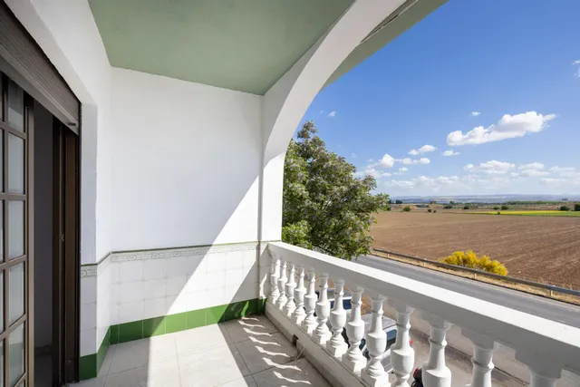 ¡OPORTUNIDAD ÚNICA! Edificio Multifuncional de 900 m2 en Plena Vega Granadina, en primera línea de carretera. — 31