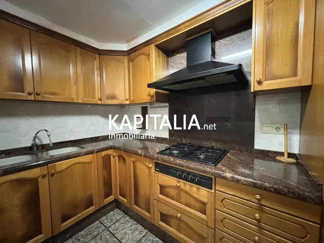 Estupenda casa a la venta en Ontinyent , zona San Antonio en Exclusiva . — 7
