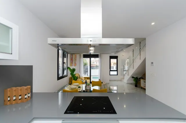 VILLA DE NUEVA CONSTRUCCIÓN DE 3 DORMITORIOS EN TORREVIEJA — 8