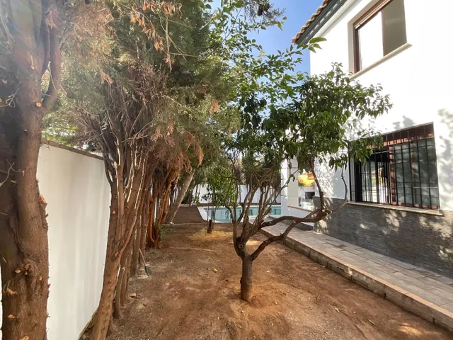 Bonita casa en Venta en la Ur. Campo Alegre de Alcalá de Guadaira. — 15