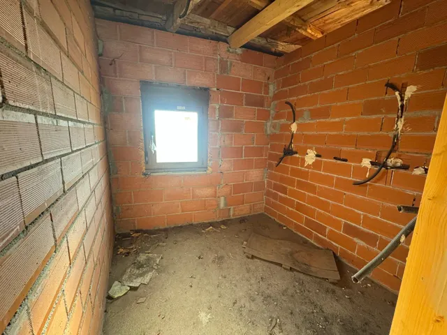 SE VENDE CASA SEMIREFORMADA EN SAN MIGUEL DE LAS DUEÑAS — 6