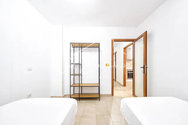 Tu Nuevo Hogar en Telde con Vistas Incomparables a la Playa de Melenara — 23