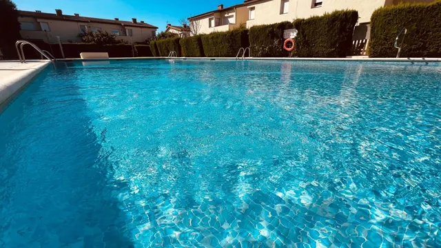 Casa de 3 dormitorios con amarre privado de 10 x 3,50 m, licencia turística y piscina comunitaria – Port Estrella, Santa Margarida, Roses — 32