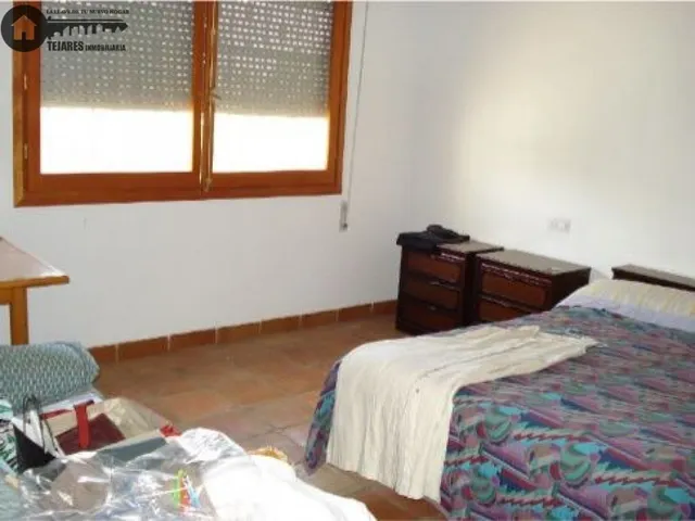 INMOBILIARIA TEJARES VENDE CHALET EN URB. AGUA SOL — 27