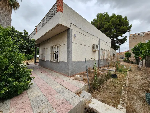 VIVIENDA CON TERRENO — 7