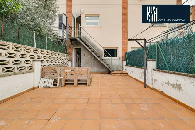 CASA EN ANGLÈS — 50