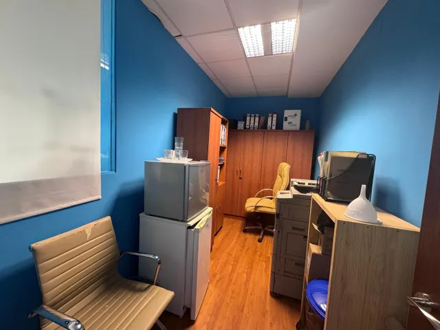 Oficina en venta en Zona Oeste — 34