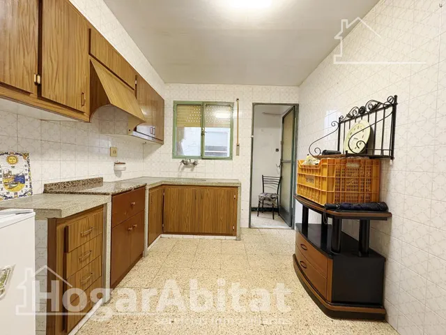 AMPLIA CASA PARA REFORMAR CON GARAJE Y TERRAZA EN EL CENTRO — 41