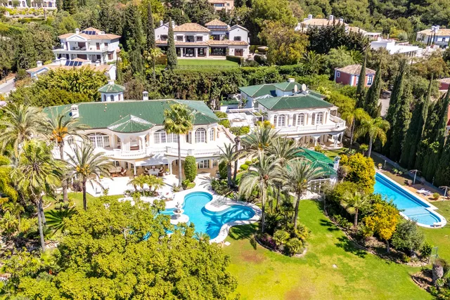 Chalet 14 habitaciones 2100m² en venta - Marbella — 19