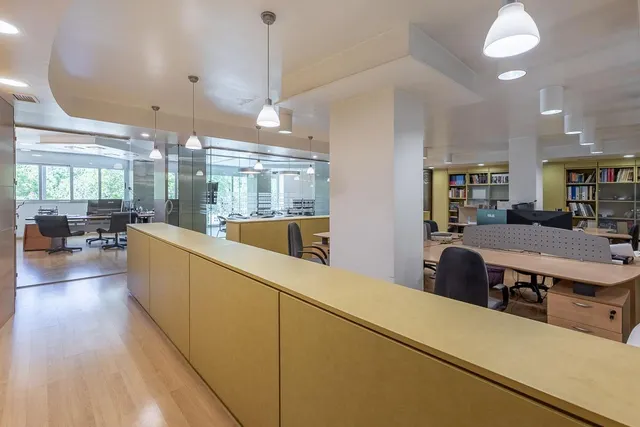 EXCLUSIVO INMUEBLE EN PLAZA DE CARRETAS, JUNTO AL EMBLEMÁTICO PASEO DEL SALÓN — 8