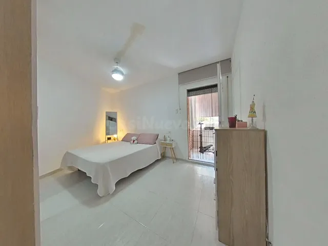 Amplio y Luminoso Piso en el Centro de Salou con Piscina — 15