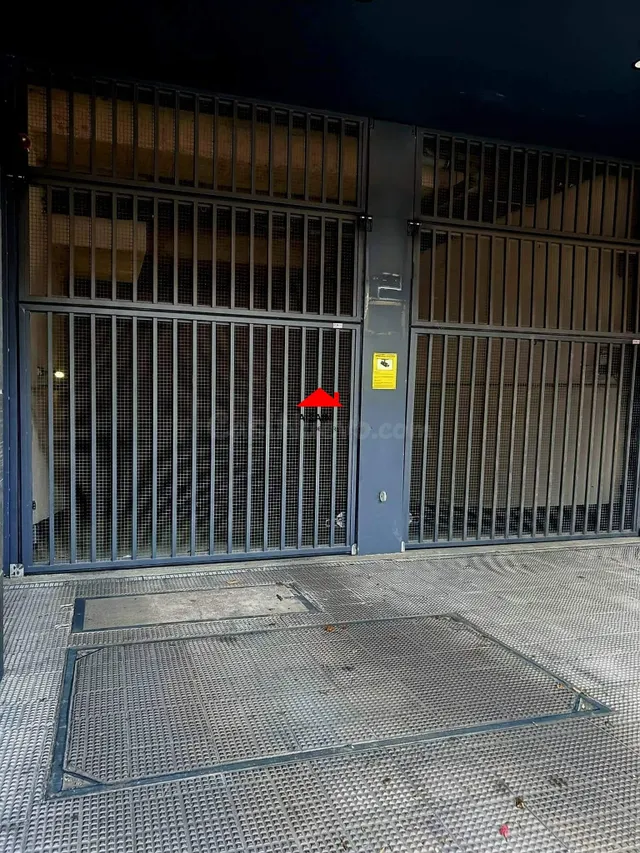 Oportunidad en Sarriko! Plaza de garaje amplia en Avda.Zaran