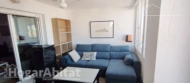 Amplio, moderno y reformado en residencial con terraza, piscina y garaje, todo amueblado — 9