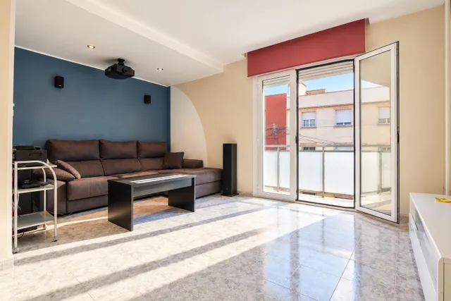 Casa en Reus con garaje para 4 coches, terraza y barbacoa — 46