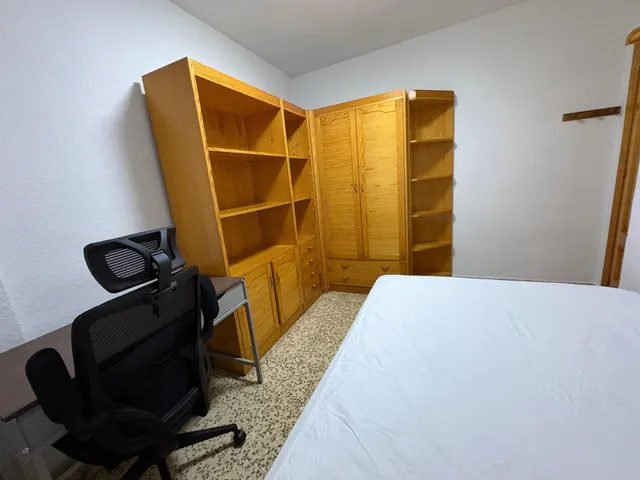 Piso 3 habitaciones 106m² en alquiler - Camino de ronda — 30