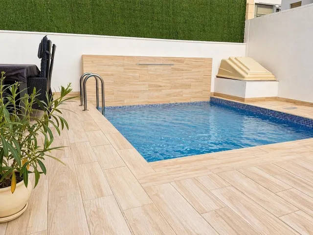 Casa adosada contemporánea con piscina privada y solárium: E - foto 4
