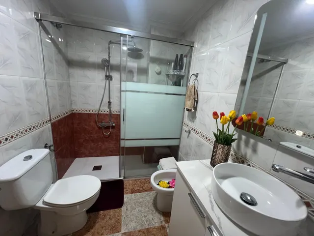 ¡Piso de 147 m2 con gran terraza, ascensor y 4 habitaciones! — 11