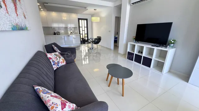 APARTAMENTO DE 2 DORMITORIOS Y 2 BAÑOS EN MIL PALMERAS (PILAR DE HORADADA) — 4