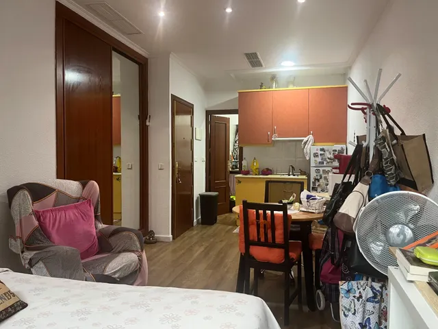 TRES VIVIENDAS EN VENTA — 23
