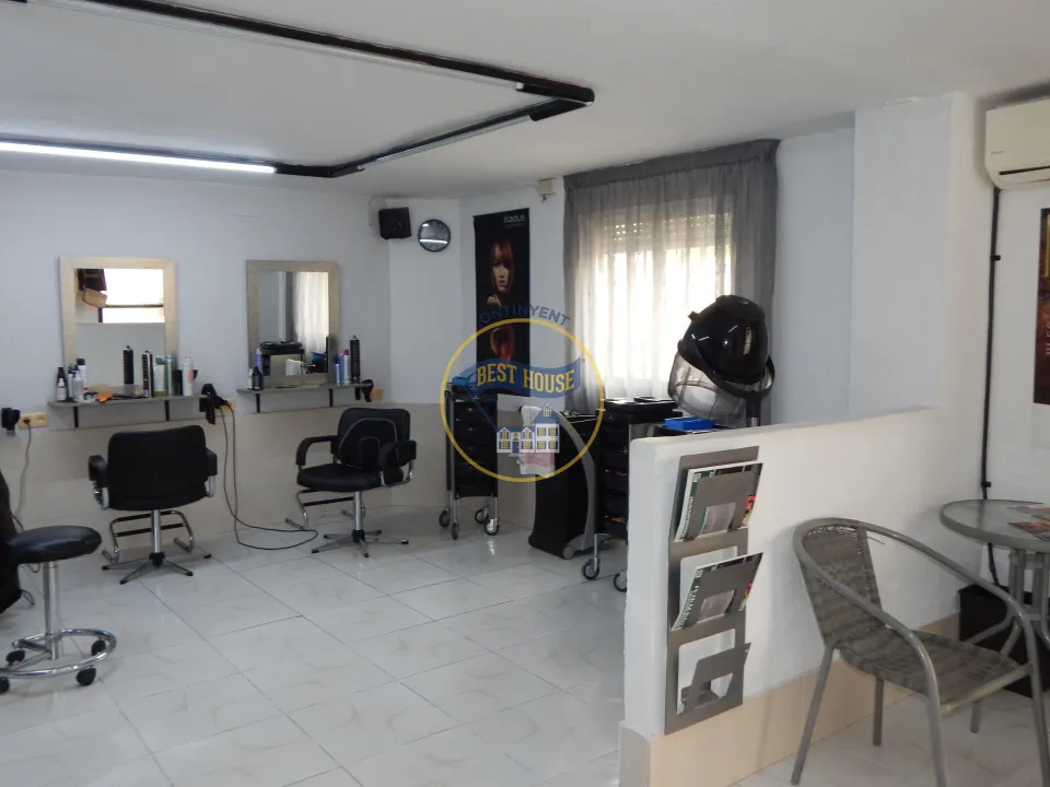 VENTA DE LOCAL COMERCIAL, EN ONTINYENT.