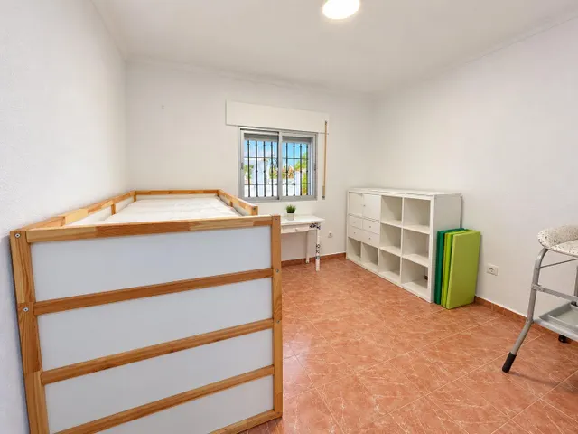 Venta de chalet en las mogarizas con 1125 metros de parcela urbano — 25