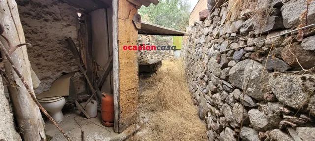 CASA EN VENTA JUNTO A SALESIANOS — 11
