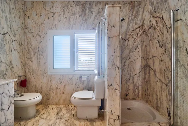 Chalet 4 habitaciones 483m² en venta - Riviera del sol — 46