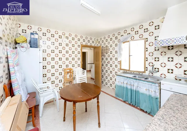 ¡CASA EN UNA SOLA PLANTA, CREA TU VIVIENDA IDEAL EN ALBOLOTE! Casa en una sola planta con patio, garaje y un gran potencial. — 9