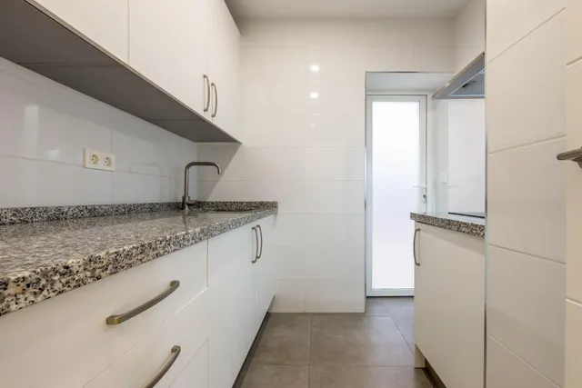 Se vende piso en el realejo (tres dormitorios) — 26
