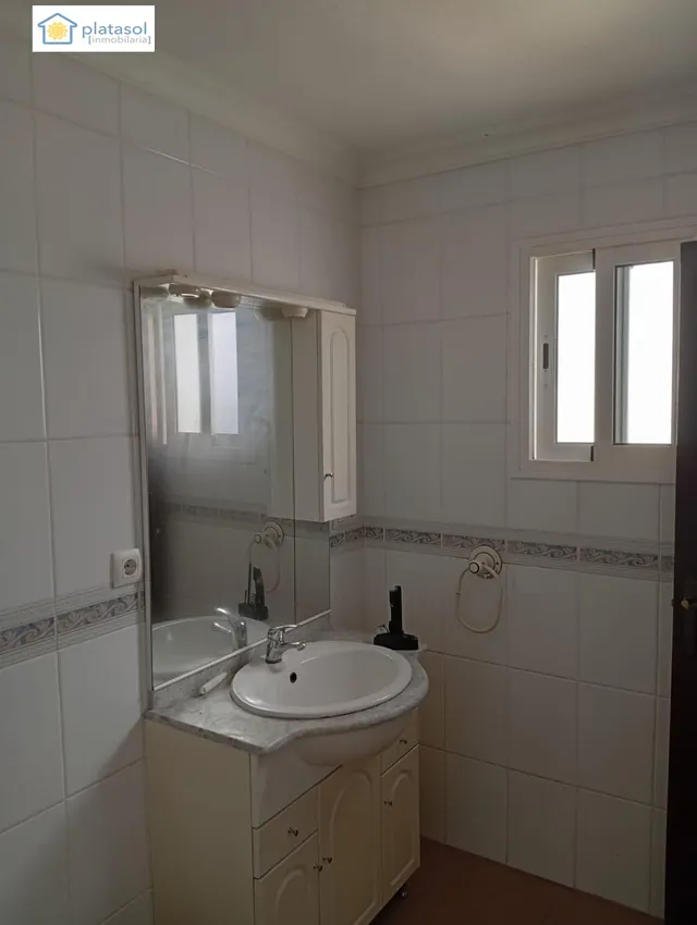 Magnifica casa de pueblo céntrica en Santa Olalla del Cala — 8