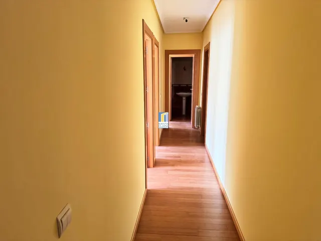PISO A ESTRENAR CON 3 DORMITORIOS, 2 BAÑOS Y POSIBILIDAD DE PLAZA DE GARAJE EN PLENO CENTRO DE ZAMORA. — 4