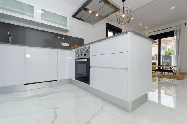 VILLA DE NUEVA CONSTRUCCIÓN DE 3 DORMITORIOS EN TORREVIEJA — 6