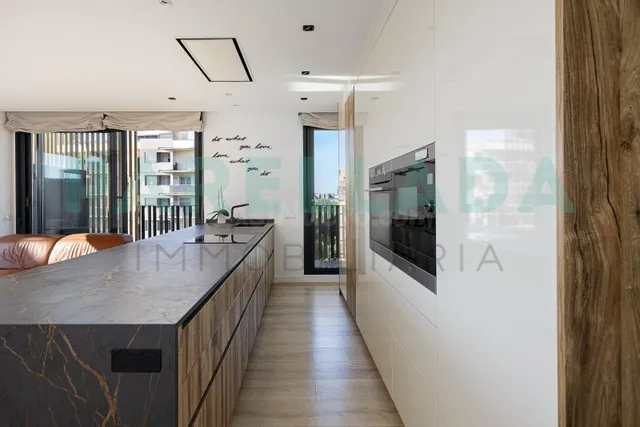 Precioso Ático de obra seminueva  con 2 plazas de aparcamiento y 2 trasteros incluidos — 5
