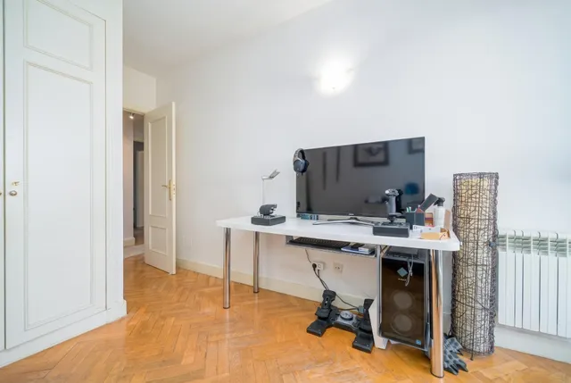 Piso 3 habitaciones 127m² en venta - Casco Antiguo — 36