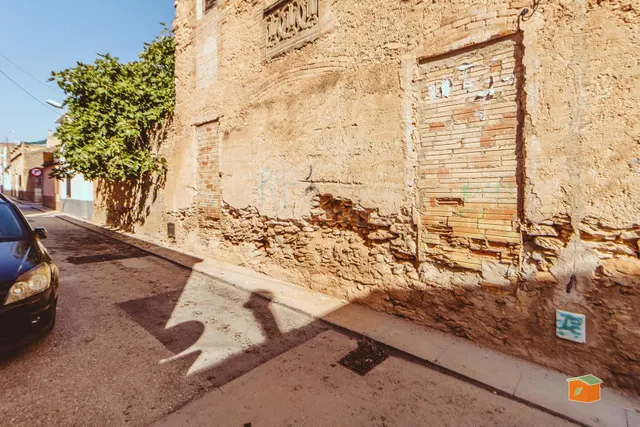 CASA ESQUINERA PARA REFORMAR EN VENTA EN SANTA BÁRBARA (TARRAGONA) — 4