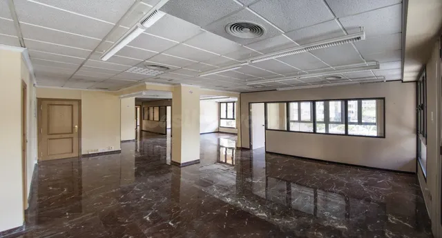 Oficina 490m² en alquiler - Ciutat Universitaria - Universid