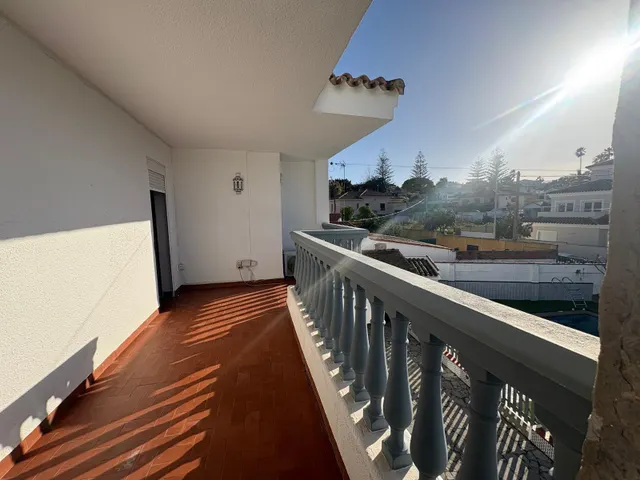Se vende chalet independiente en Algeciras, zona colonia san miguel. — 44