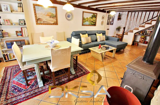 CHIMENEA, TERRAZA Y BARBACOA EN PLENO ELS PORTS: AQUÍ SE VIE - foto 4