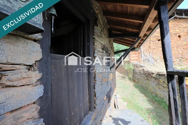¡Oportunidad única! Espectacular casa rural tradicional  con huerto de regadío y vistas a la montaña. — 37