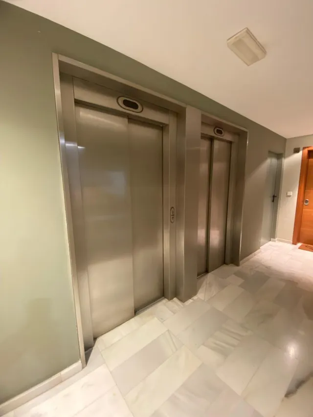 PARTICULAR VENDE | PISO CON GARAJE, TRASTERO Y PISCINA EN CUATRE CARRERES — 25