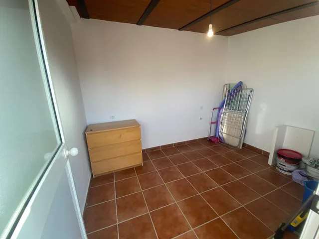 Tomares. bonito triplex amueblado junto al ayuntamiento — 43