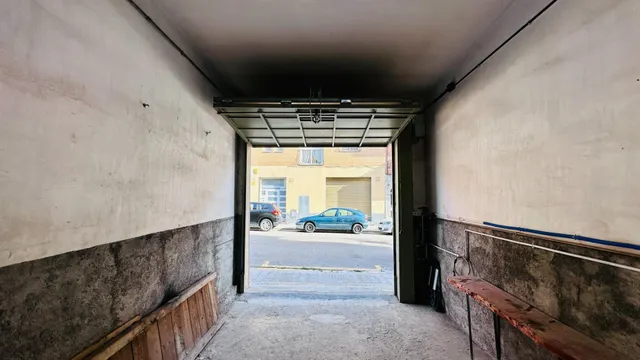 Local diáfano con acceso para vehículos en Terrassa — 16