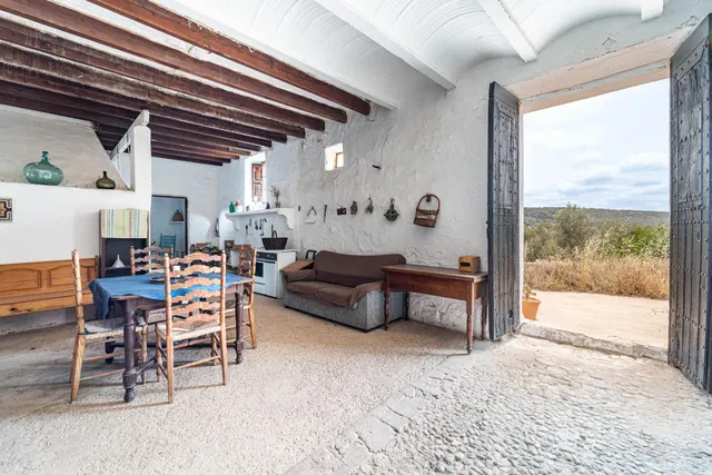 Casa Rústica del Siglo XVIII con 46 hectáreas de terreno, en la cima de una montaña en Manacor — 40