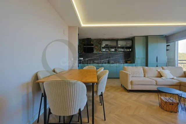 Ático con vistas al mar y solárium privado de 76 m2 en Covet - foto 3