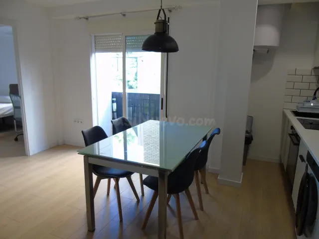 Piso 2 habitaciones 76m² en alquiler - Burjassot - foto 4
