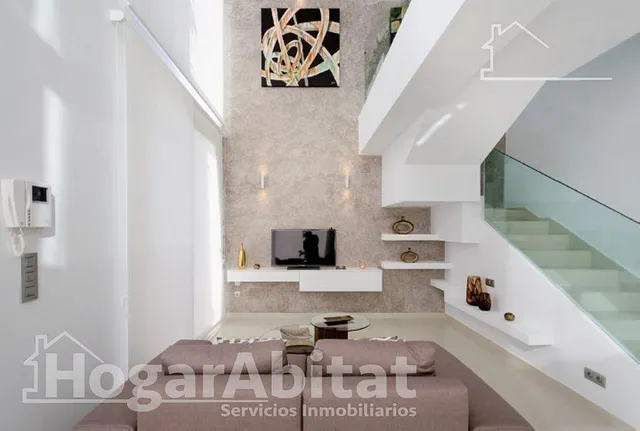 ESPECTACULAR CHALET CON JARDÍN, PISCINA Y GARAJE — 11