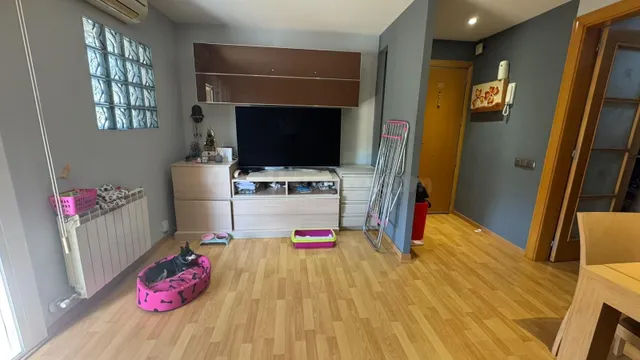 Piso de 2 habitaciones con balcón — 4