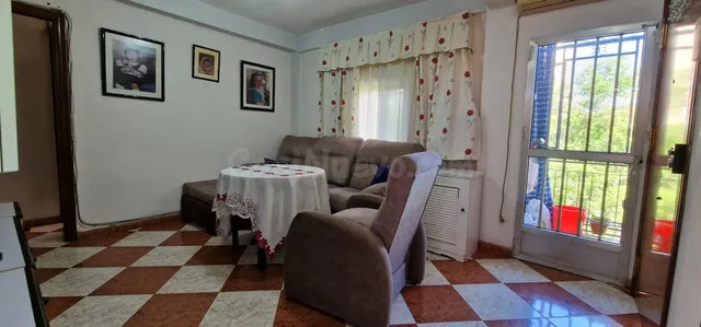 Piso en venta en El Juncal. - foto 2