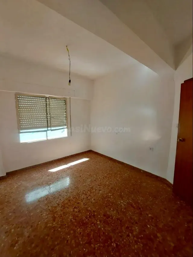 PISO DE 3 DORMITORIOS JUNTO AL JARDÍN DEL SALITRE | 6ª PLANTA, ASCENSOR Y MUCHA LUZ — 4